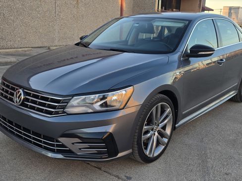 Used 2017 Volkswagen Passat 1.8T R-Line image 2