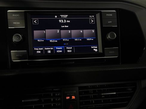 Used 2024 Volkswagen Jetta Sport FWD image 18