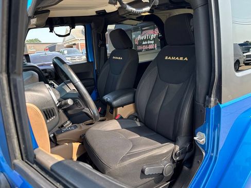 Used 2015 Jeep Wrangler Sahara w/ Connectivity Group AWD/4WD image 2