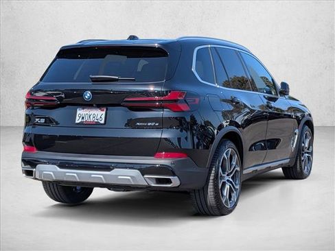 Used 2026 BMW X5 xDrive50e AWD/4WD image 5