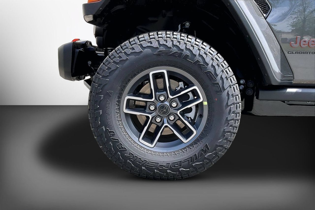 New 2026 Jeep Gladiator Mojave w/ Safety Group AWD/4WD image 30