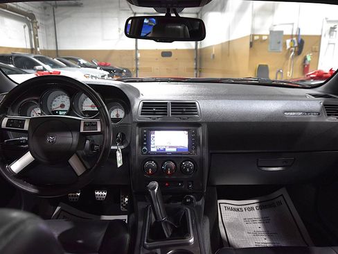 Used 2009 Dodge Challenger R/T RWD image 31