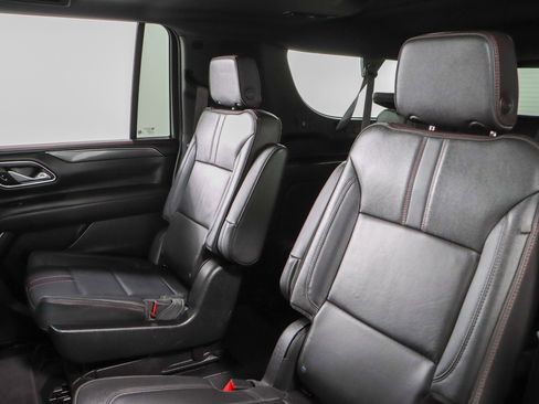 Used 2024 Chevrolet Suburban RST w/ Luxury Package image 29