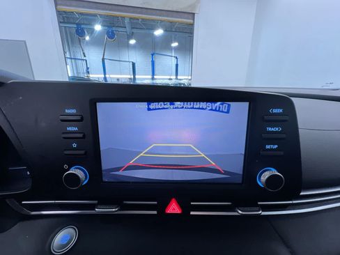 Used 2023 Hyundai Elantra SEL FWD image 27