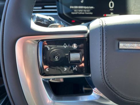 New 2025 Land Rover Range Rover SE image 22