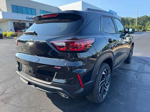 New 2026 Chevrolet TrailBlazer RS w/ Convenience Package FWD image 3