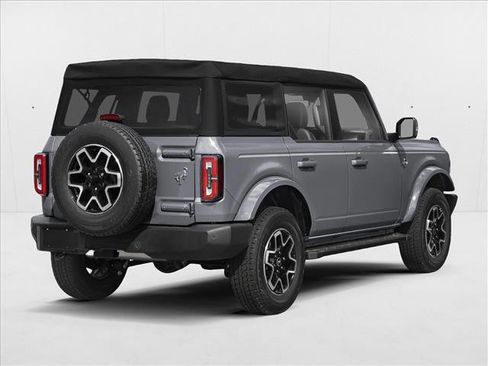 New 2026 Ford Bronco Outer Banks AWD/4WD image 2