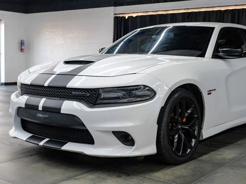 Used 2020 Dodge Charger R/T w/ Blacktop Package RWD image 5