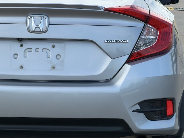 Used 2017 Honda Civic Touring image 8