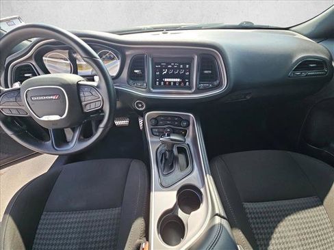 Used 2022 Dodge Challenger R/T image 21