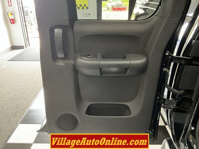 Used 2013 Chevrolet Silverado 1500 LT AWD/4WD image 29