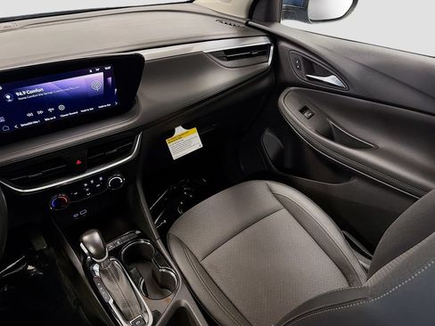 Used 2024 Buick Encore GX Preferred FWD image 22