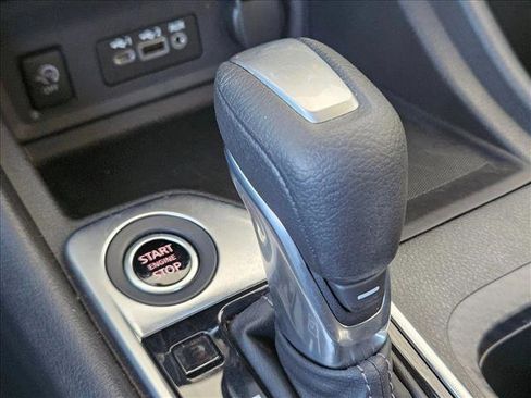 Used 2025 Nissan Sentra SV image 11