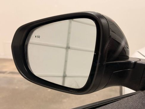 Used 2024 Chevrolet Trax RS w/ Driver Confidence Package image 11