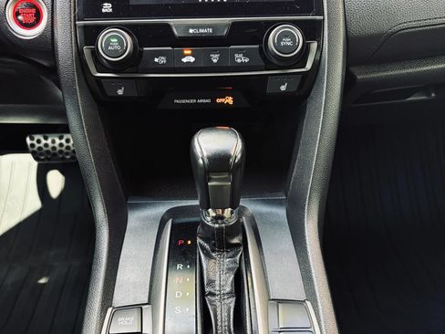 Used 2017 Honda Civic Sport Touring image 5
