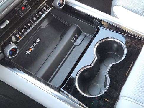 New 2026 Chevrolet Tahoe Premier image 16