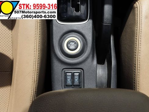 Used 2016 Mitsubishi Outlander SEL AWD/4WD image 19