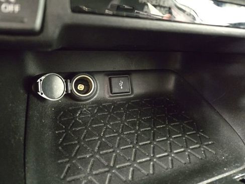 Used 2022 Toyota RAV4 LE image 25