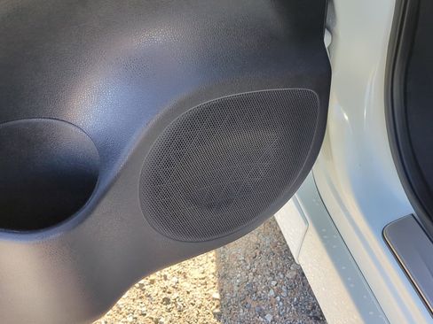 Used 2023 Nissan Leaf SV Plus image 14