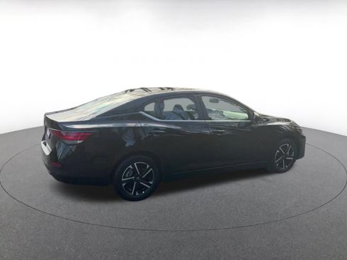 Used 2025 Nissan Sentra SV image 14