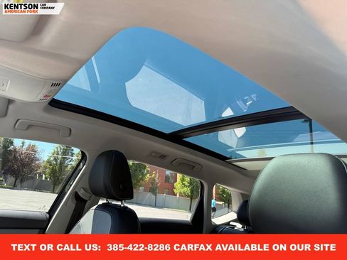 Used 2023 Volkswagen Taos SEL image 31