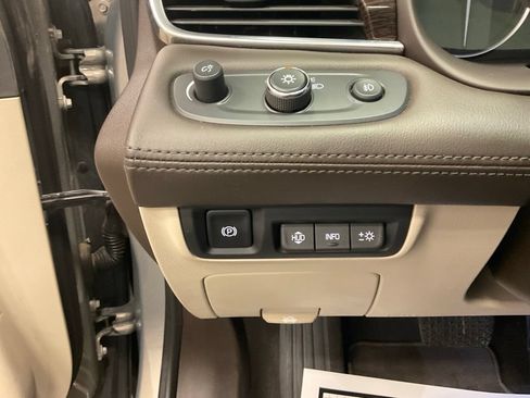 Used 2017 Buick LaCrosse Premium w/ Sights and Sounds Package FWD image 14