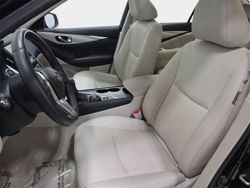 Used 2020 INFINITI Q50 Luxe w/ Essential Package (3.0T Luxe) image 14