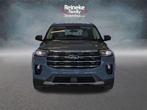 New 2026 Ford Explorer Active w/ Active Comfort Package image 2
