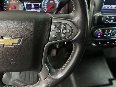 Used 2017 Chevrolet Silverado 1500 LT w/ Redline Edition AWD/4WD image 16
