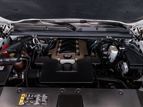 Used 2019 Cadillac Escalade Platinum image 27