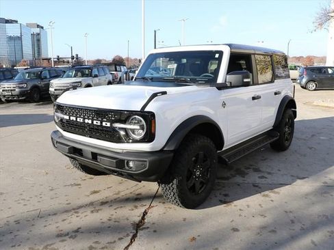 New 2025 Ford Bronco Outer Banks image 2