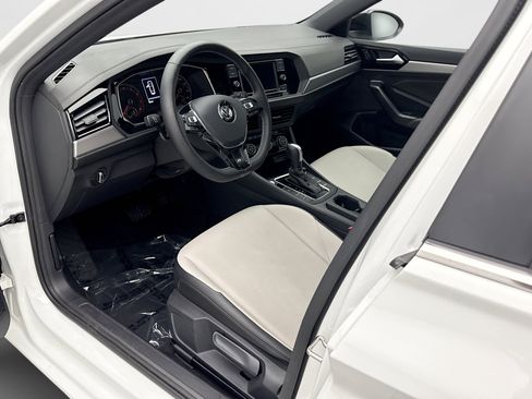 Used 2021 Volkswagen Jetta R-Line FWD image 10