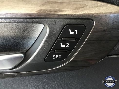 Used 2023 Toyota Highlander Limited image 38