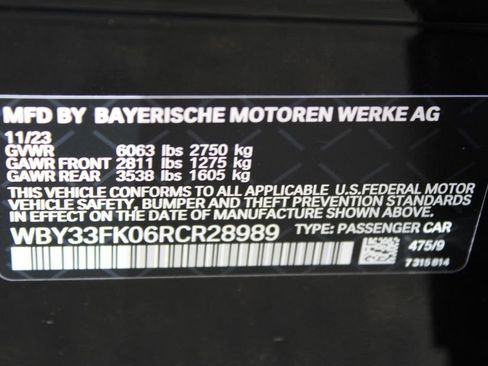 Used 2024 BMW i5 eDrive40i w/ Premium Package RWD image 17