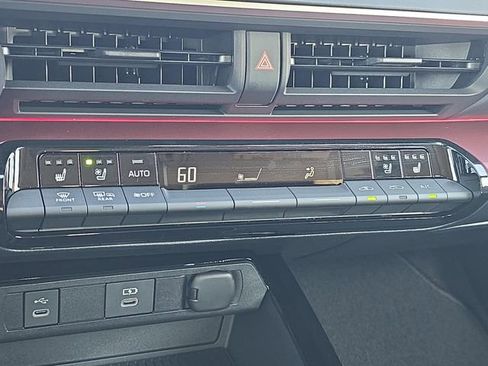 New 2026 Toyota Prius XSE Premium image 24