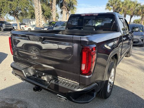 Used 2022 GMC Sierra 1500 Denali image 7