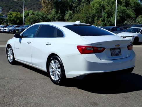 Used 2016 Chevrolet Malibu LT w/ Leather Package FWD image 7