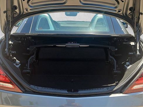 Used 2020 Mercedes-Benz SLC 300 image 6