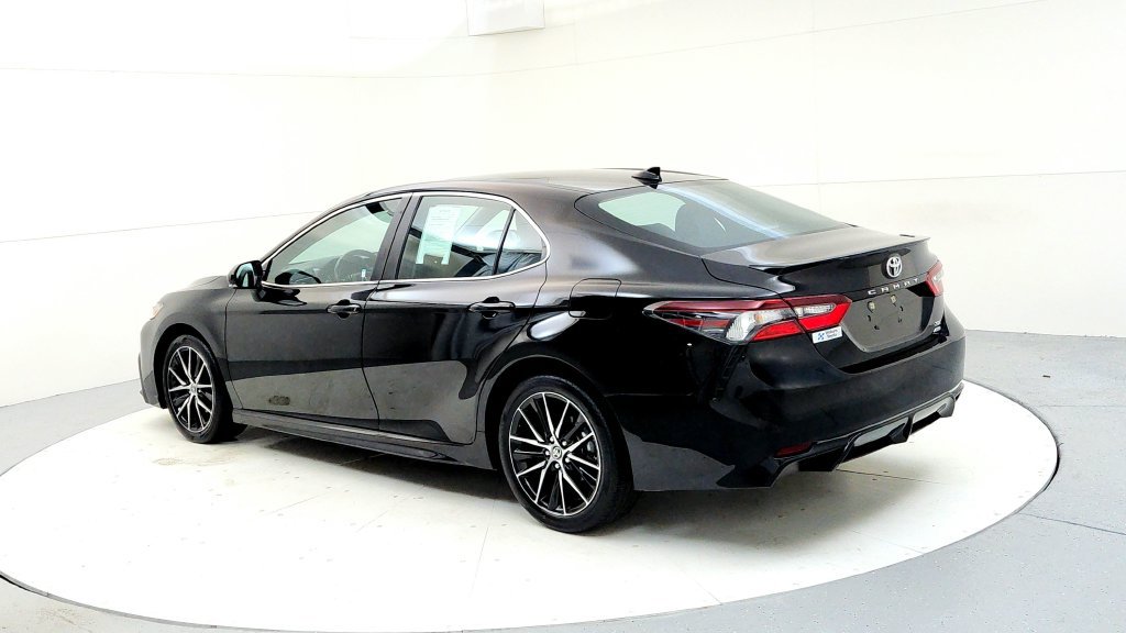 Certified 2024 Toyota Camry SE w/ Cold Weather Package AWD/4WD image 4