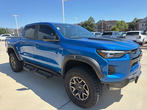 Used 2023 Chevrolet Colorado ZR2 w/ ZR2 Convenience Package III AWD/4WD image 8