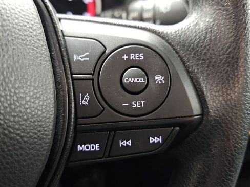Used 2023 Toyota RAV4 XLE AWD/4WD image 13
