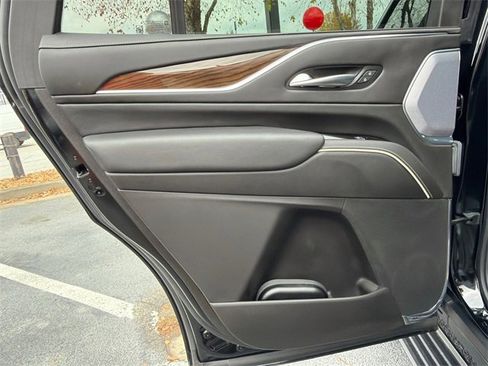 Certified 2024 Cadillac Escalade Sport Platinum w/ LPO, ONYX Package image 22