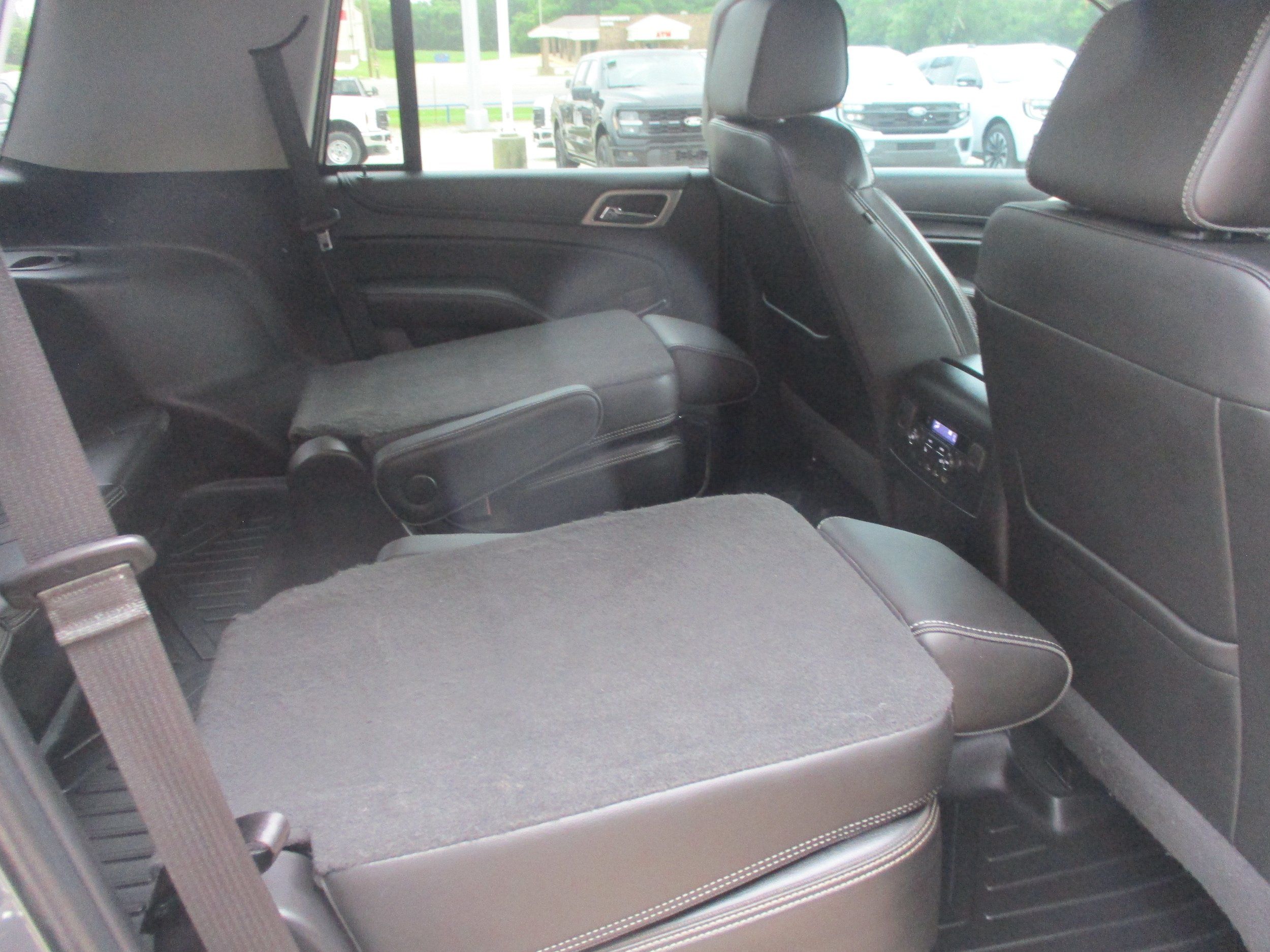 Used 2020 GMC Yukon Denali w/ Denali Ultimate Package AWD/4WD image 9