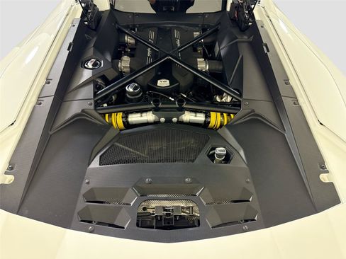 Used 2017 Lamborghini Aventador LP 700-4 AWD/4WD image 26