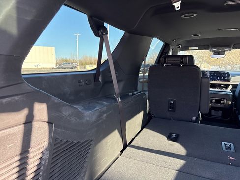 New 2025 Chevrolet Suburban High Country w/ LPO, Illumination Package image 11