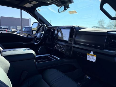 New 2026 Ford F350 Platinum w/ FX4 Off-Road Package AWD/4WD image 41