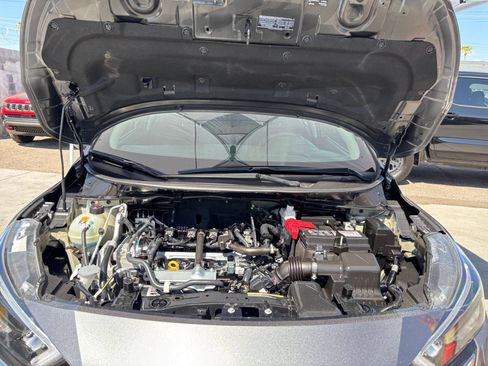 Used 2025 Nissan Versa SV FWD image 30