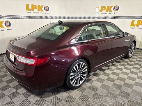 Used 2019 Lincoln Continental Reserve AWD/4WD image 3