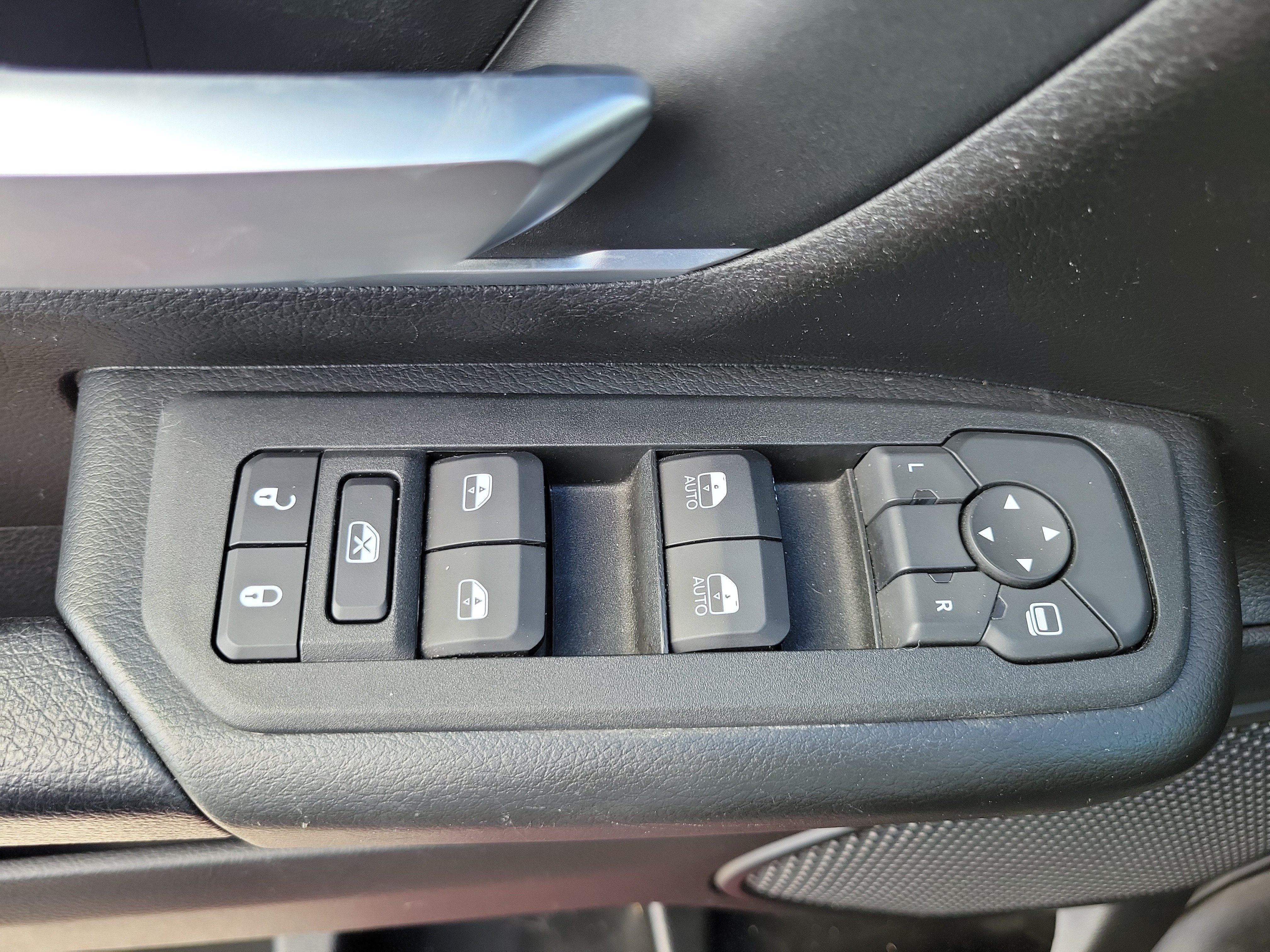 Used 2025 RAM 1500 Big Horn RWD image 21