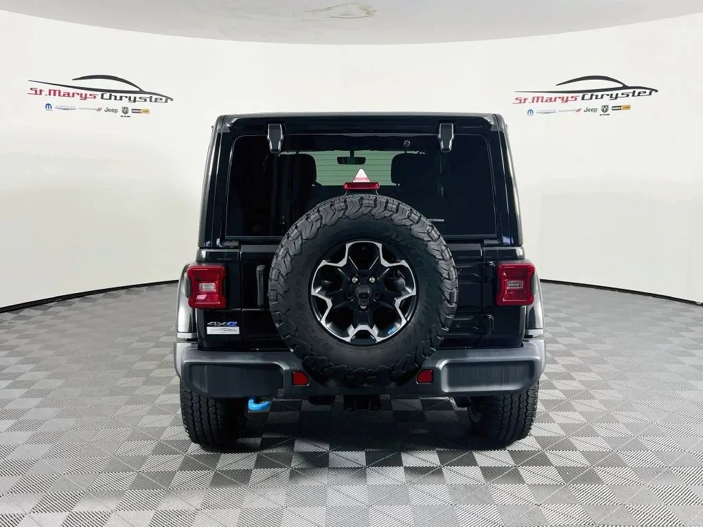 Used 2023 Jeep Wrangler Unlimited Rubicon 4xe w/ Cold Weather Group AWD/4WD image 7